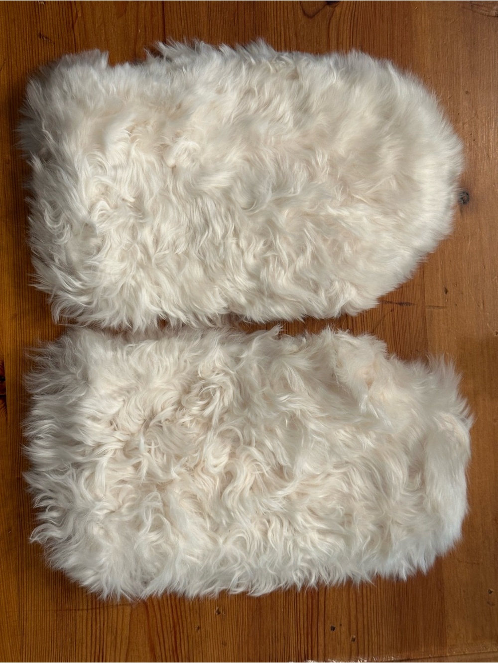Cream 100% alpaca fur mittens